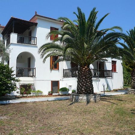 Liossis Rooms & Apartments Skopelos Exterior foto
